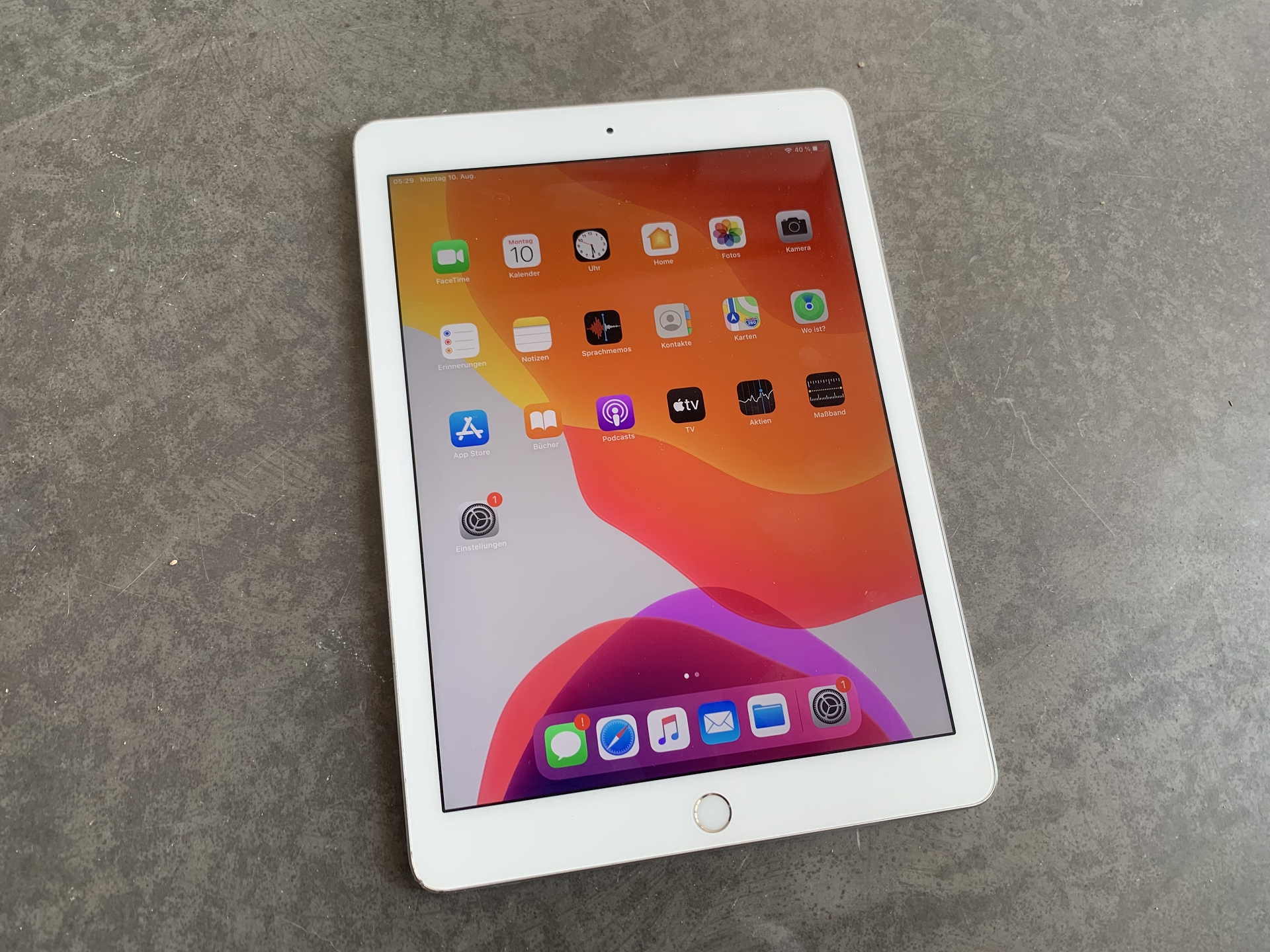 Apple iPad Pro A1674 32GB, WLAN + Cellular, 24,64 cm, (9,7 Zoll) - weiß